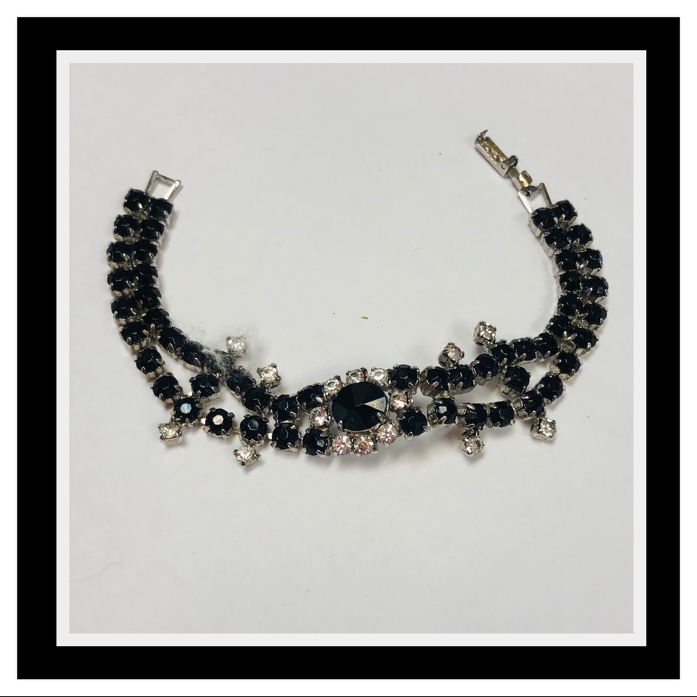 VINTAGE RHINESTONE BRACELET - Picture 3 of 9